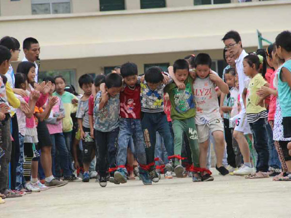 7��28�����V�|�̌W(xu��)Ժ��С�ٟ���ɽ�^(q��)���W(xu��)����֧���������С�W(xu��)�e�k���\(y��n)�ӕ����mȻ���ز�δ�޽�����������꠆T��Ŭ���ͺ��ӂ���ƴ�������\(y��n)�ӕ��A�M�Y(ji��)�����D�麢�ӂ��ڱ�ِ�ЈF(tu��n)�Y(ji��)�f(xi��)��������������