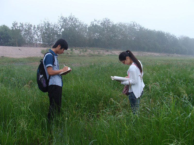 7��14�������u�r(n��ng)�I(y��)��W(xu��)������B(t��i)����(m��ng)֮�(du��)����(l��i)�����u�а�ɳ�ӝ�أ��ۖ|�Σ���(du��)ֲ��N����w���M(j��n)�ЬF(xi��n)��(ch��ng)�о���