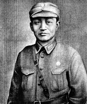 ������(1905��1933)���ֆ����ؑc���_�h����1925��12�¿���V���S��܊У3�ڲ����ƣ�1926�ꮅ�I(y��)����У����4��5��6�ڽ̹١�1932�궬�·�������܊��17܊25����75�õ�149�F��У�F�L���v���ݓ��γǷ���1933��3�����ʲ��S��꠱��Ϻӱ�������ǰ�ڌ��oĸ�H�����һ�����зQ������܊ռ�I�˖|��ʡ���F(xi��n)���M���L�������������Σ�������ʲ����������c��܊��������(zh��n)���������ԃ������3��11���������ںӱ�ʡ�ű�������܊�����������Џ��������r��28�q���˺�����������׷������܊�ٌ���