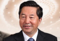 中國(guó)鋼研董事長(zhǎng)才讓?zhuān)航庾x"雙創(chuàng)"密碼 “鋼鐵人”也好，“其他人”也好，都要直面現(xiàn)實(shí)、理性對(duì)待。現(xiàn)在鋼鐵產(chǎn)能已經(jīng)到了12億噸，去產(chǎn)能、供給側(cè)改革是必須的！