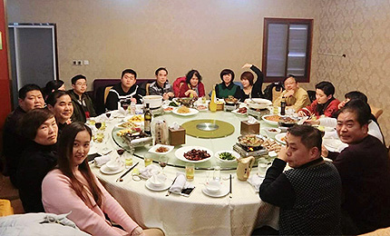 ���İ�̎�����l(xi��ng)���ҵļ��l(xi��ng)�������ھW(w��ng)���´����L(f��ng)���(d��ng)������(sh��)�������Ը��صľW(w��ng)��ͨ�^�R�^�����ֺ�΢ҕ�lӛ����Լ��ڼ��l(xi��ng)����Ҋ�������@Щƽ��(sh��)�Ľ�����������֟o���B͸������Đ������^��ÿһ�c(di��n)΢С��׃�������ǰl(f��)�����l(xi��ng)�H��߅�Ĵ��������ܽo�l(xi��ng)�H���������ī@�ø����͌�(du��)�Լ����l(xi��ng)���Ժ����M�㡭��Ԕ��(x��)�� 