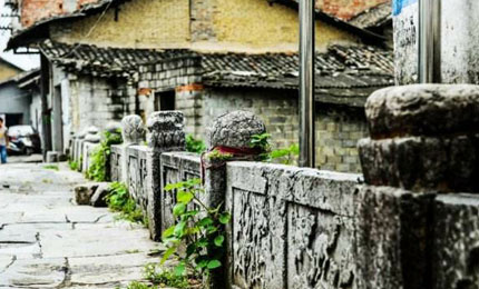 �e�ݹ��(zh��n)�����ƾõĚvʷ�����˹��e�ݳ������Ļ����N�������S���Ěvʷ���ľ��^���C�����eꖚvʷ���ľ��^�ľ��A����Ԕ��������CZYYW ���eꖿh�e�ݹ��(zh��n) Ͷ�� 