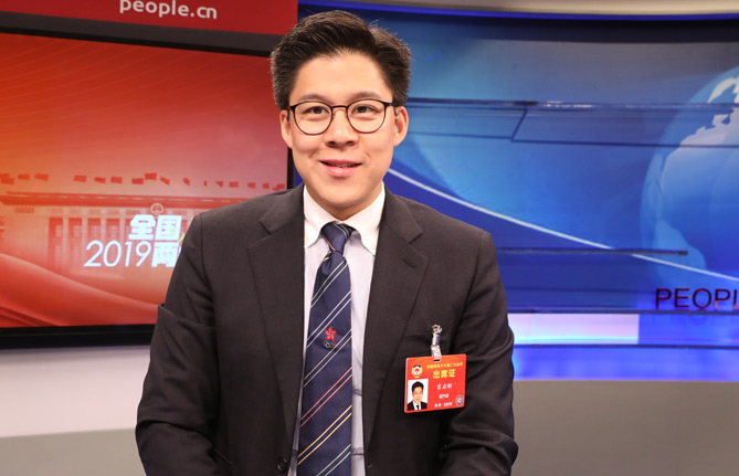 全國政協(xié)委員、香港各界青少年活動委員會執(zhí)行主席霍啟剛：推動年輕人積極參與國家發(fā)展進程