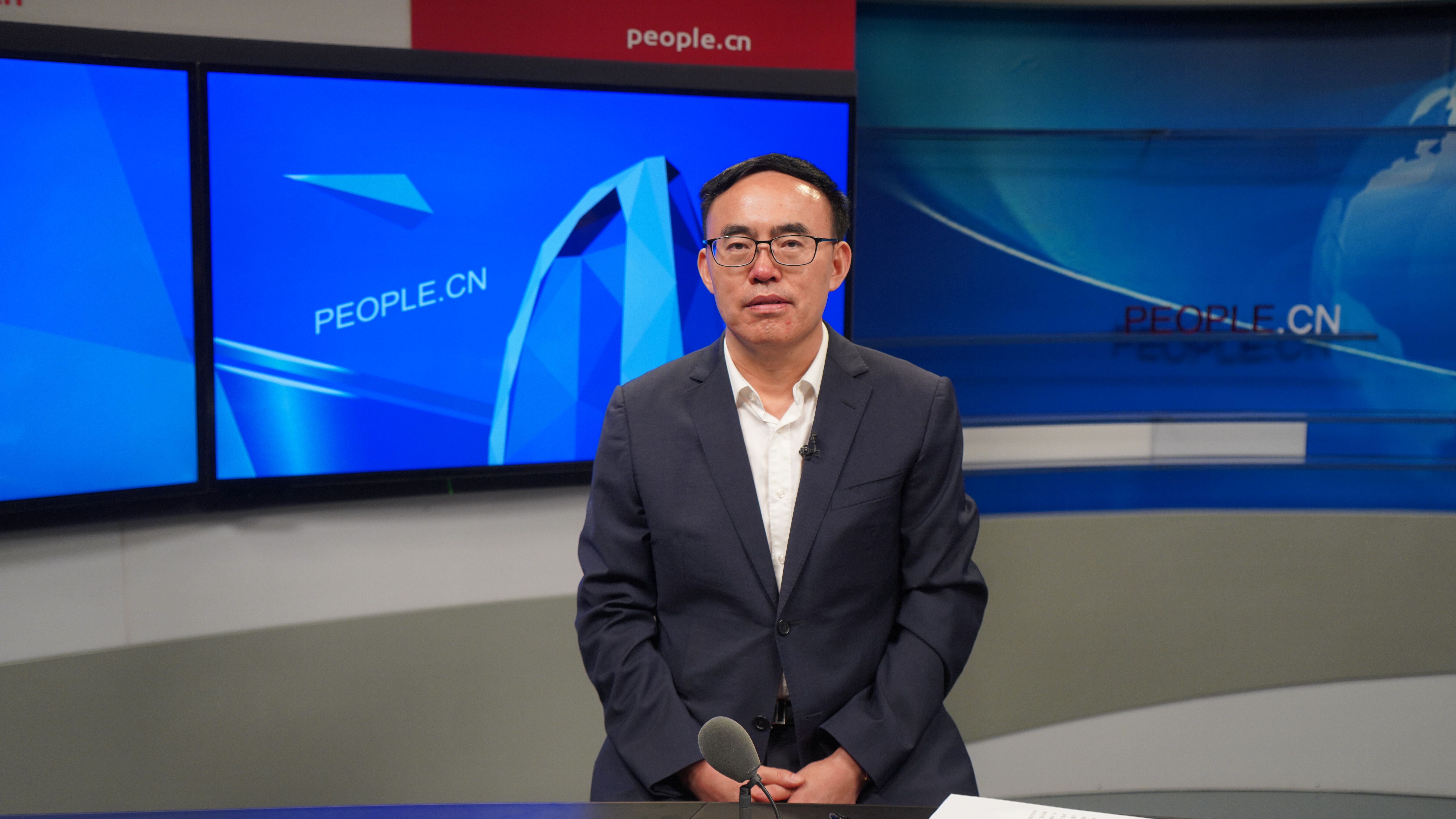 中國科學(xué)院院士、北京大學(xué)第六醫(yī)院院長陸林做客人民網(wǎng)。實(shí)習(xí)生趙晉杰攝