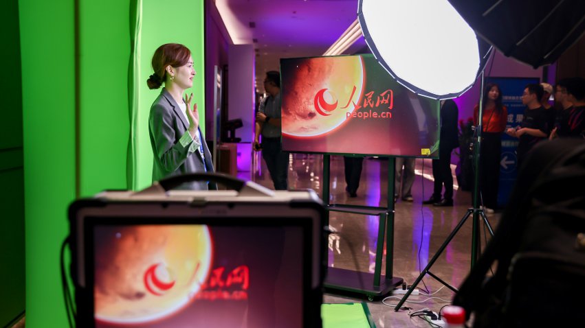 隨幻虛擬直播工作站體驗區(qū)。主辦方供圖