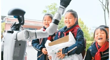 科技進校園 開啟新學(xué)期